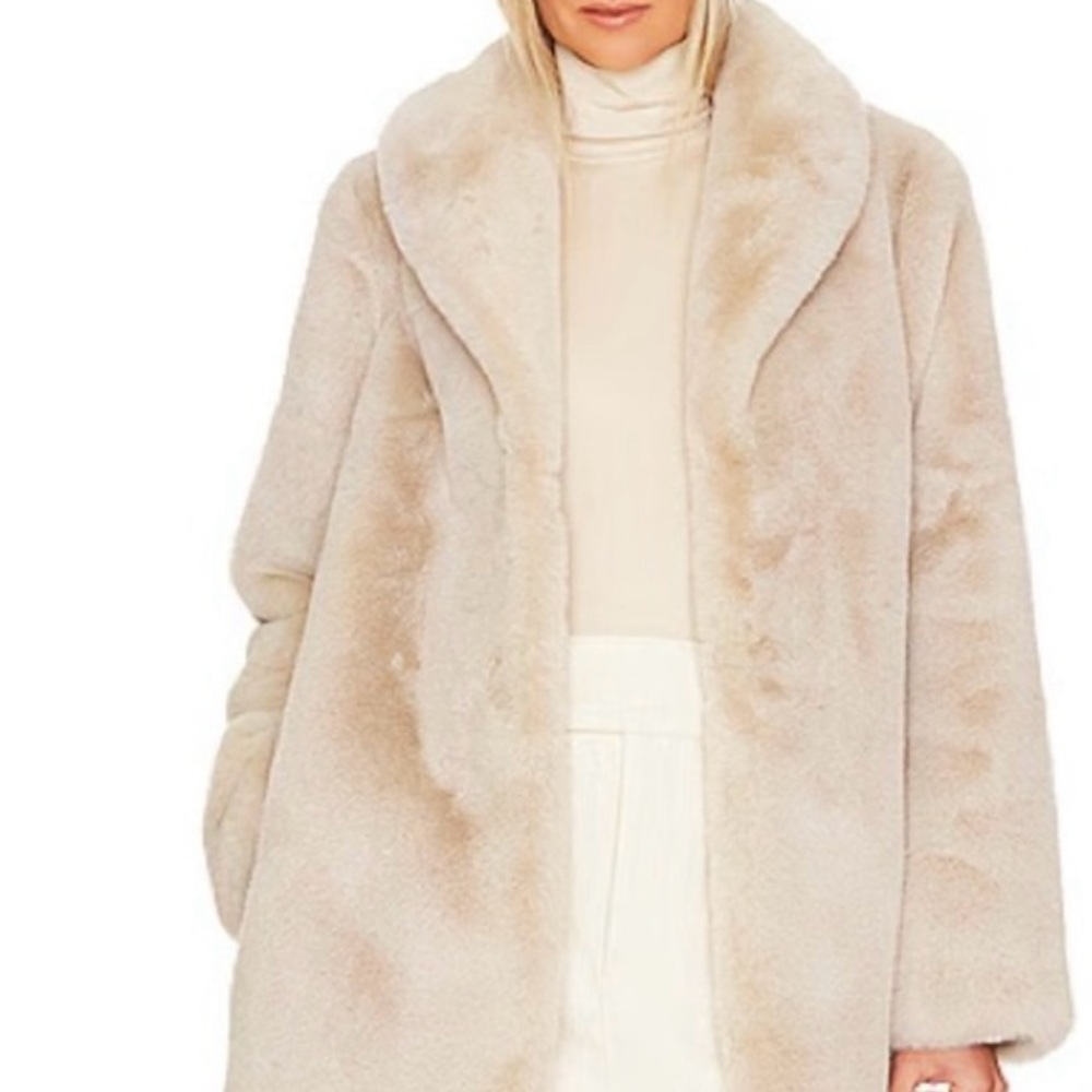 MAJORELLE Soft Beige Teddy Jacket - Picture 2 of 7